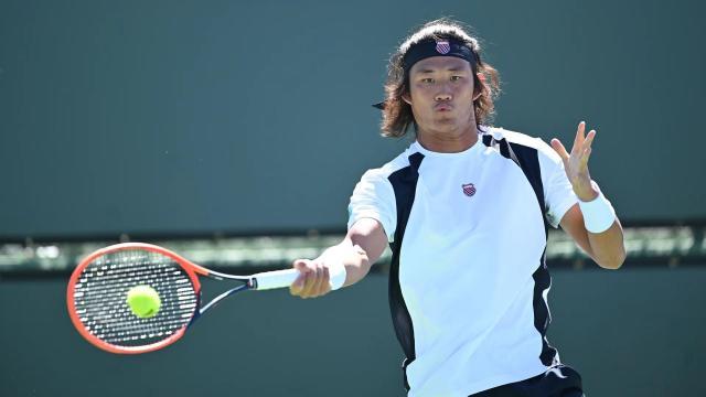 开云下载-张之臻连续输给“百大”球员 遗憾错失提升排名良机